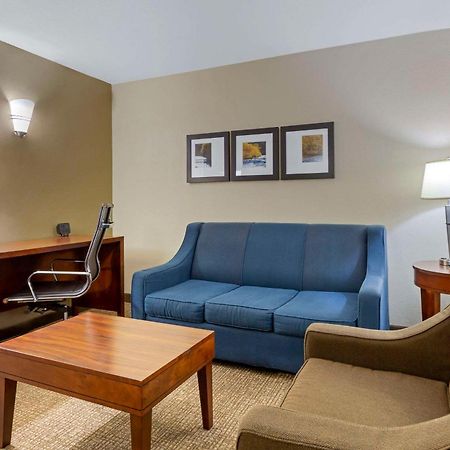 Comfort Suites Near Potomac Mills Woodbridge Extérieur photo