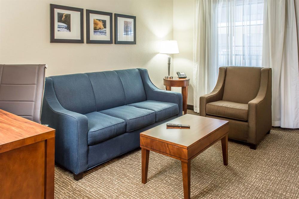 Comfort Suites Near Potomac Mills Woodbridge Extérieur photo