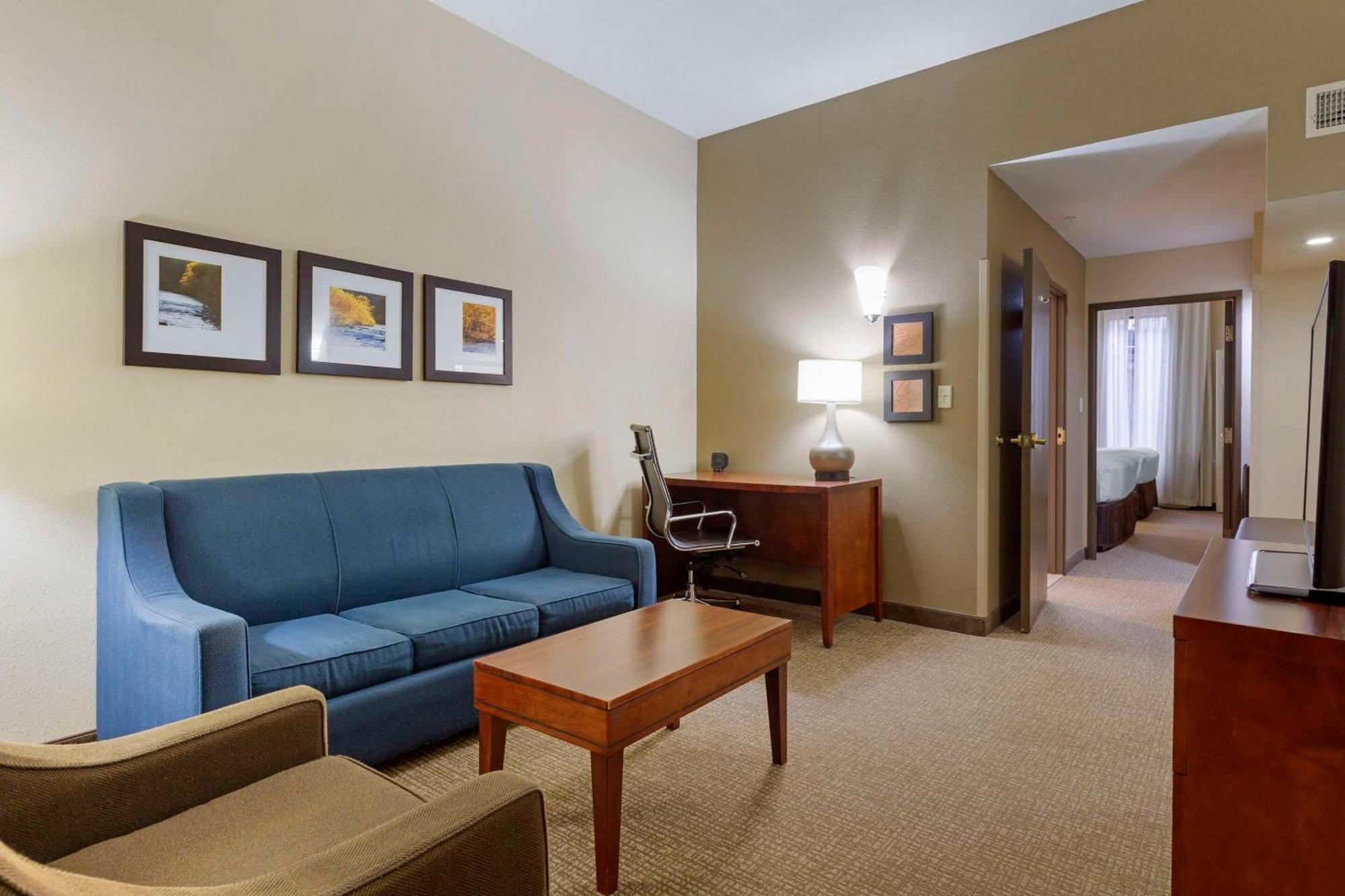 Comfort Suites Near Potomac Mills Woodbridge Extérieur photo